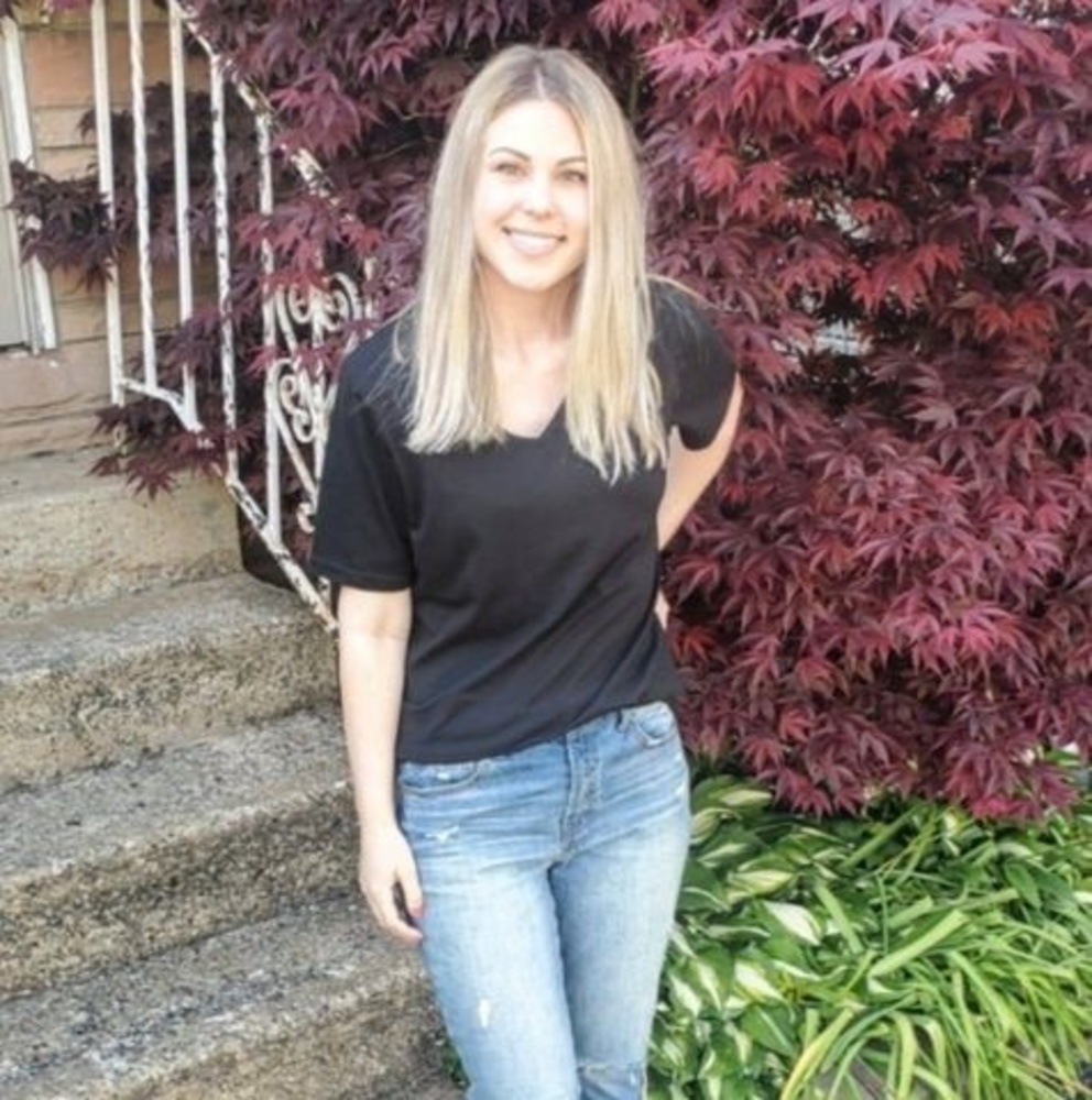 Meet your Posher, Melissa